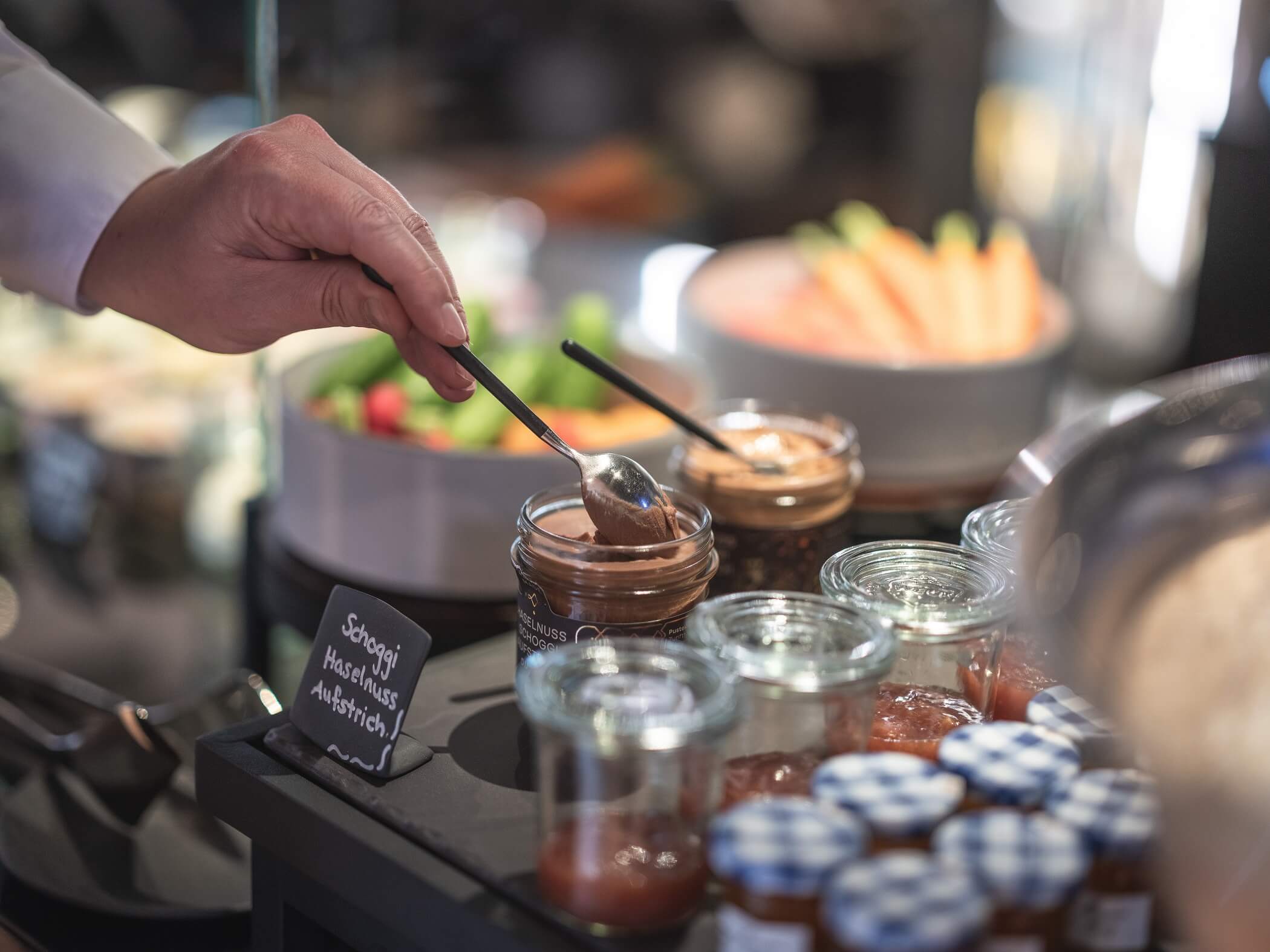 Aufstrich und Marmelade am Frühstücksbuffet im Dorfhus Gupf Rehetobel